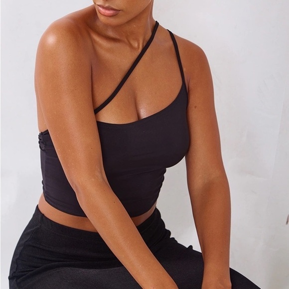 PrettyLittleThing Black Slinky Asymmetrical Crop Top Nwt Size 12 - Picture 4 of 5